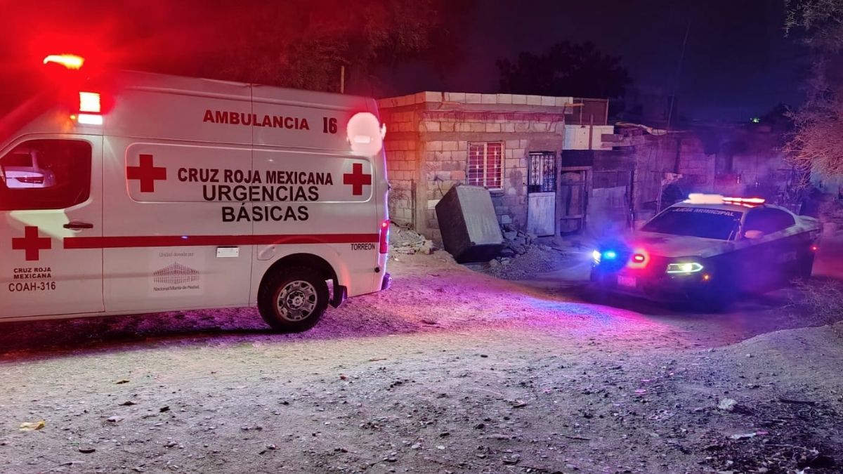 Pese a los daños materiales sufridos en su automóvil, el conductor completó el traslado del lesionado de manera segura hasta su hogar.