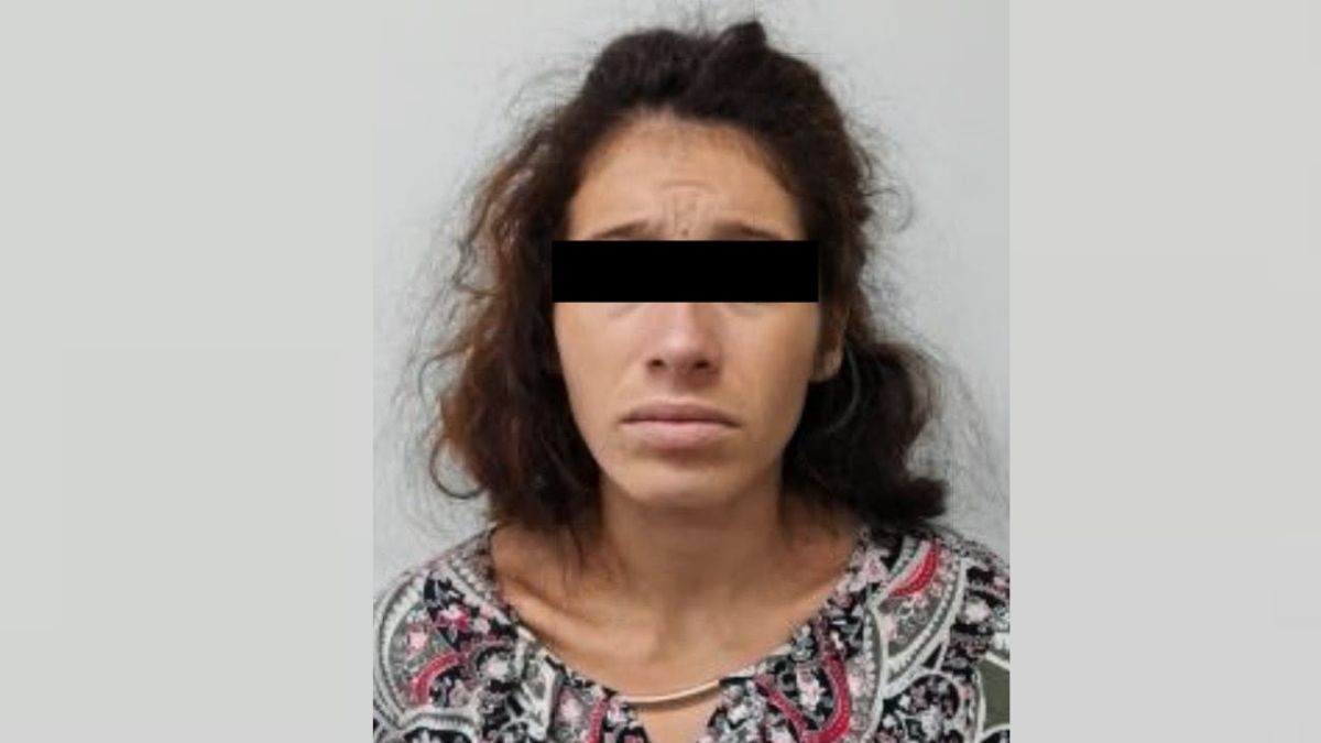 Presuntamente, en octubre de 2021, la mujer habría agredido en múltiples ocasiones a la pequeña.