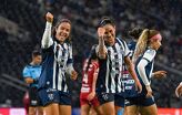 Rayadas convirtió tres tantos en los primeros 45 minutos del encuentro.
