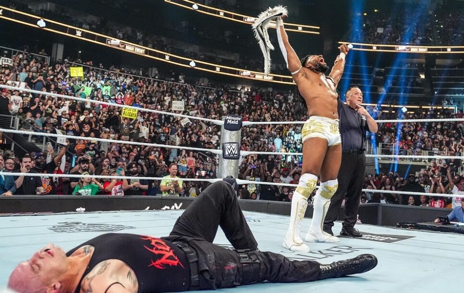 Tras la resistencia del rapero Lil Yachty en un reto contrarreloj, Trick Williams derrotó a Baron Corbin para proclamarse nuevo Campeón de los EEUU.