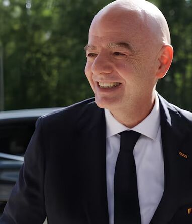 Con el respaldo incondicional de Conmebol y África, Infantino esquiva las presiones en medio del silencio sobre los recientes escándalos.