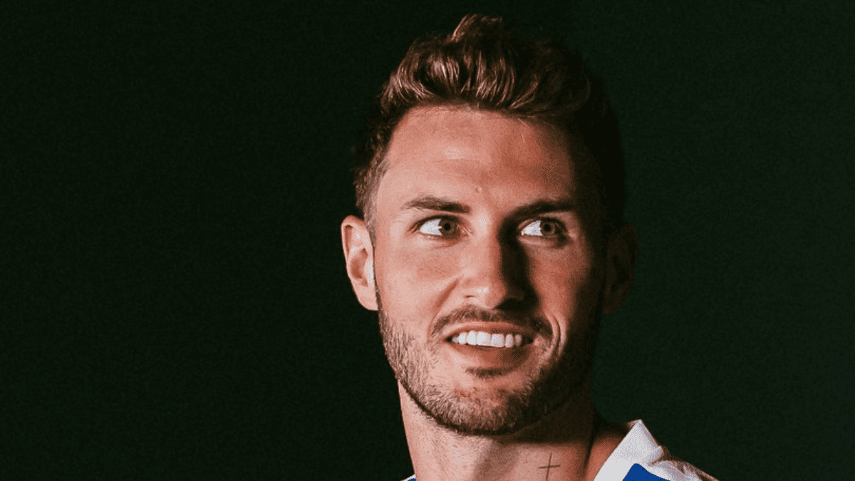 Santiago Giménez ya debutó con los Dragones. | @FCPorto