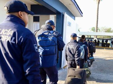 Alfredo Ramírez Bedolla acusa a Grecia Quiroz de mentir por despido de 109 policías en Uruapan. | Secretaría de Seguridad Pública Uruapan vía Facebook