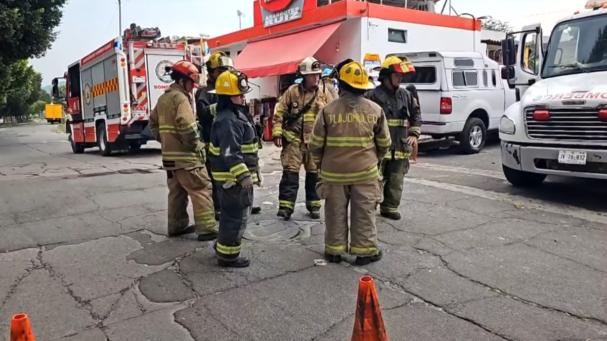 La explosión ocurrió dentro de las alcantarillas del Fraccionamiento Colinas del Roble en Tlajomulco