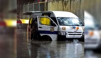 Mueren al menos seis personas en Tultitlán, Edomex, por intoxicación dentro de una combi. | Policía Tultitlán
