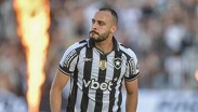 En octubre de 2021, Cabral recibió su primer llamado a la selección mayor de Brasil para las eliminatorias rumbo al Mundial de Catar 2022.