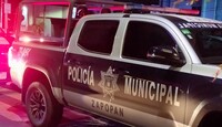 Los oficiales aseguraron al copiloto del auto donde se localizó el arma de fuego
