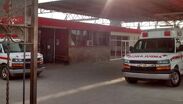 Pese a los intentos por salvarlo, los paramédicos no pudieron hacer nada por el joven.
