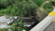 Servicios de emergencia trabajan para recuperar el cuerpo del interior del barranco | Protección Civil y Bomberos de Jalisco