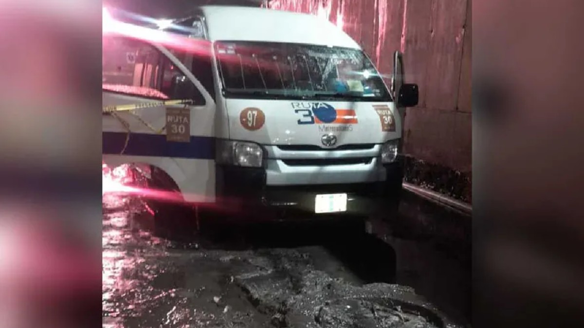 La unidad de transporte colectiva en la que fallecieron 6 personas en Tultitlán, Edomex, no contaba con permisos necesarios.