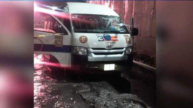 La unidad de transporte colectiva en la que fallecieron 6 personas en Tultitlán, Edomex, no contaba con permisos necesarios.