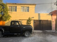 El albañil que perdió la vida tras el accidente fue identificado como Mario Vega.