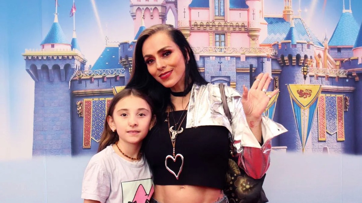 Antonella ha aparecido en diversos momentos junto a su mamá.