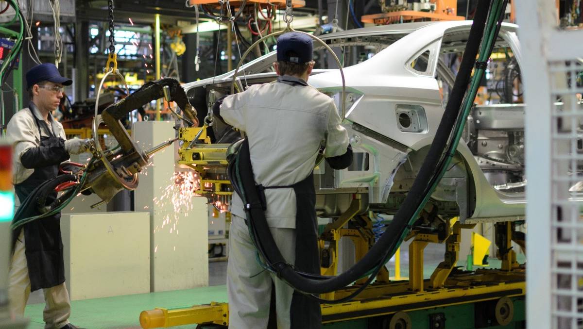 En cuanto a la distribución regional de la producción de autopartes en México, la zona bajío registró un valor de los 22 mil 955 millones de dólares