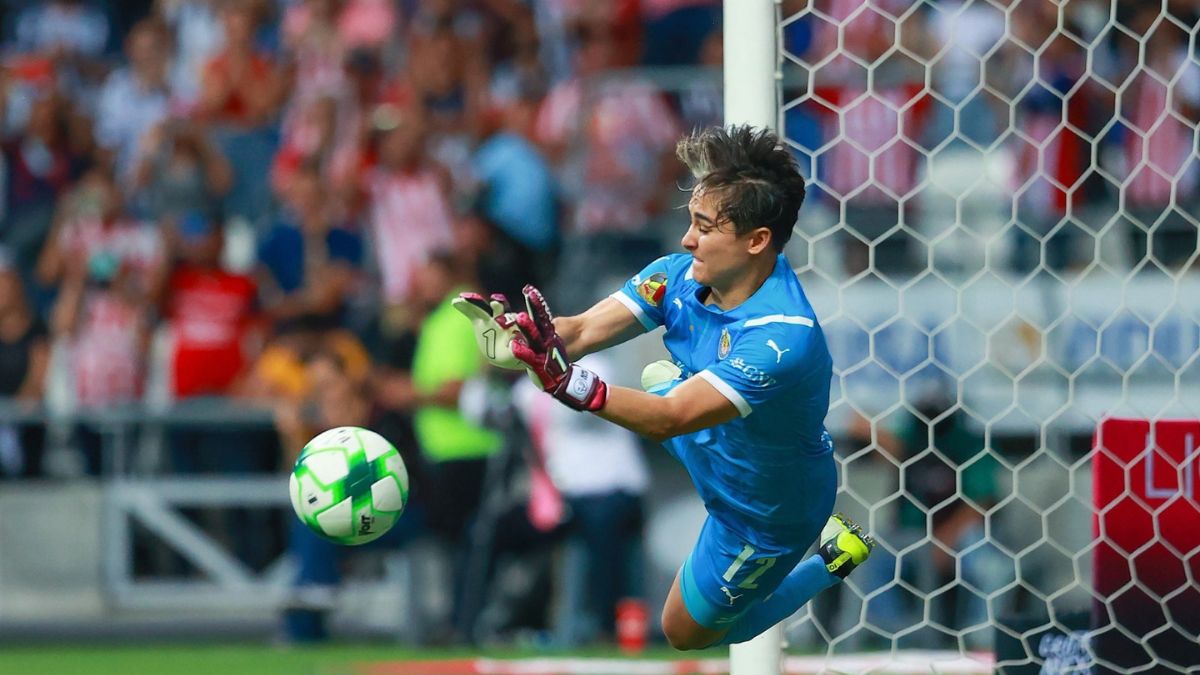 Adémas de imponer un record con Chivas también lo hace al nivel de la Liga MX Femenil