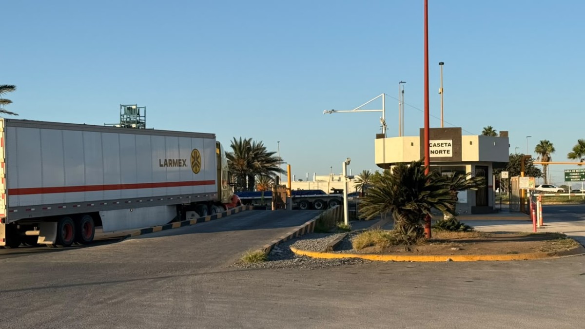 Luis Alberto fue llevado al área de enfermería, donde comenzaron las maniobras de reanimación cardiopulmonar, sin embargo después murió.