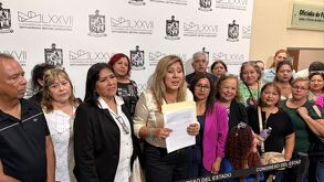 Maestros retirados piden modificar la Ley de Isssteleon para garantizar pensiones dignas y evitar percepciones de apenas 8 mil pesos.