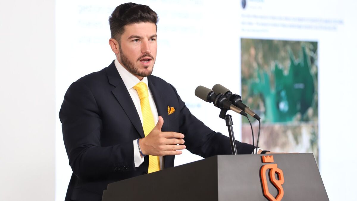Samuel García retoma proyecto para elevar 4 metros la cortina de El Cuchillo