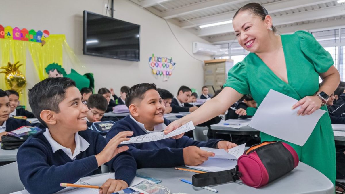 Conoce si hay clases el 15 de septiembre en Jalisco en 2026.