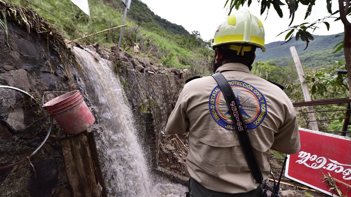 Los cuerpos de emergencia realizaron recorridos terrestres para intentar localizar a los excursionistas | Protección Civil y Bomberos de Jalisco