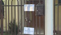 El inmueble también quedó asegurado por la Fiscalía General del Estado mientras continúan las indagatorias.