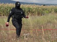 Elementos de policía se percataron de que la extremidad que sobresalía se trataba de una mano humana / Agencia Es Imagen