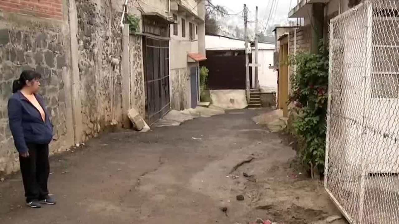Fuga de agua obliga a desalojar a mujer de 100 años en la Magdalena Contreras