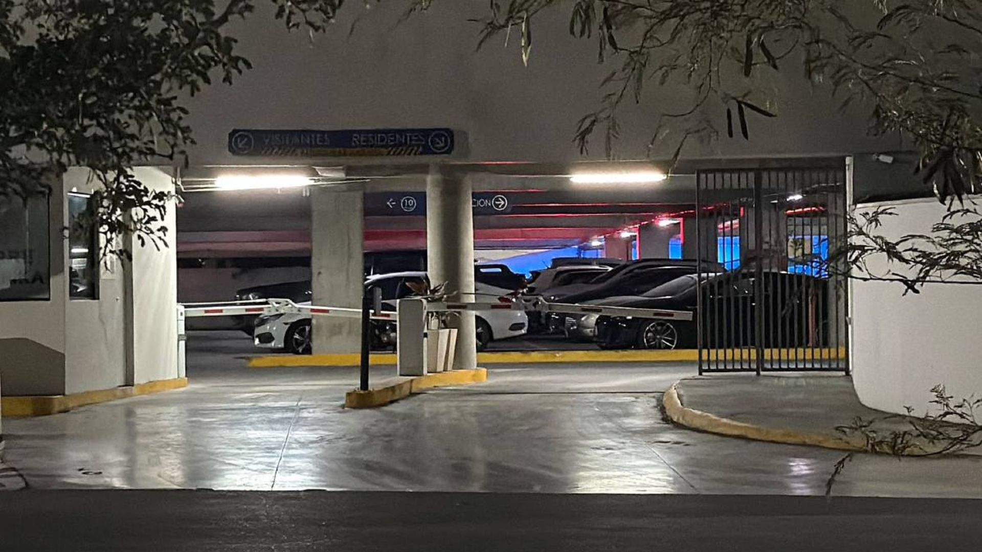 Hallan muerto a hombre dentro de departamento en Monterrey. TD Nocturno Monterrey, 08 de septiembre 2026