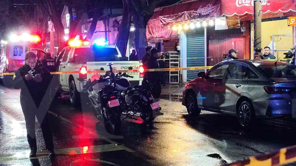 Un hombre de aproximadamente 52 años fue asesinado a balazos al interior de una panadería en la Miguel Hidalgo, CdMx.