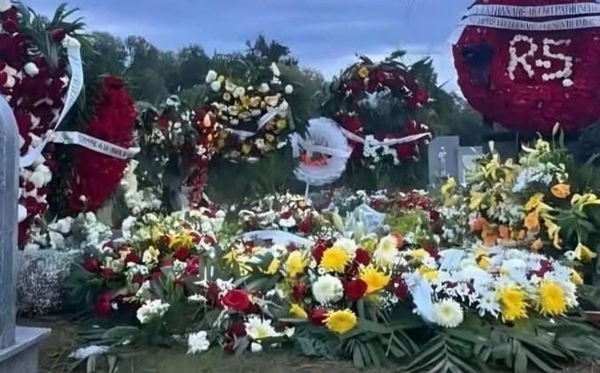 Las exequias de ambos se realizaron en la misma funeraria de Los Reyes de Salgado.