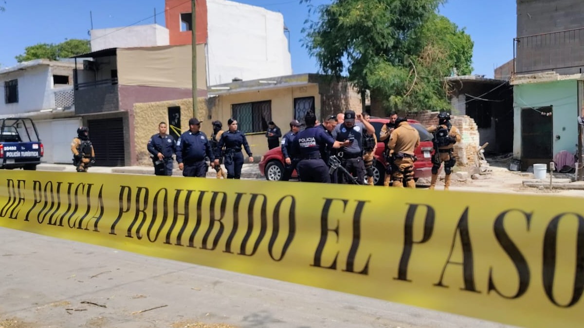 Testigos señalaron que el agresor padecía problemas de adicciones y presuntamente utilizó un block de concreto para cometer la agresión.