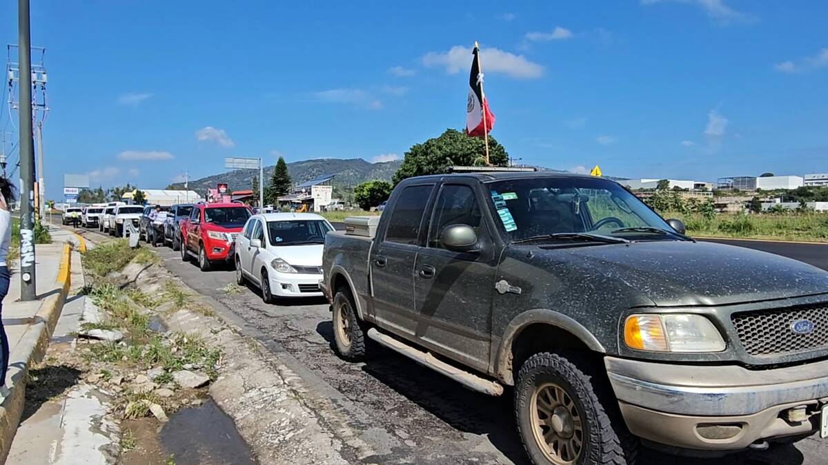 Trabajadores del campo reunidos en Pinar de la Venta, en Zapopan.