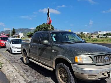 Trabajadores del campo reunidos en Pinar de la Venta, en Zapopan.
