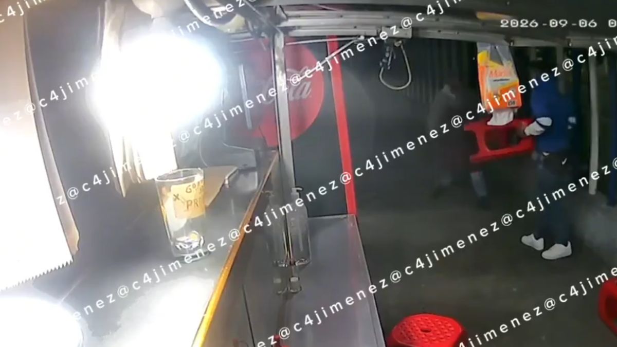 Así fue como comerciantes agredieron a pareja de extorsionadores en la GAM. | C4 Jiménez