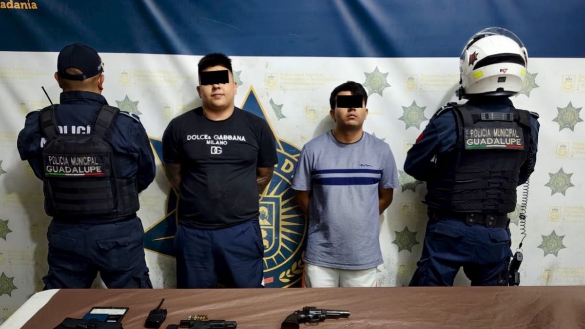 Los detenidos fueron identificados como Milton Javier de 28 años y Moises Francisco de 29.| Especial