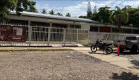Escuela secundaria José Vasconcelos después de la agresión este jueves.