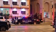 De manera extraoficial, uno de los fallecidos fue identificado como Alfredo "N", presunto elemento de la Guardia Nacional.