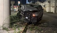 La mujer de aproximadamente entre 20 y 30 años, viajaba a exceso de velocidad.