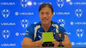 Matías Almeyda dirigirá su primer Clásico Regio y lo hará al frente del Monterrey.