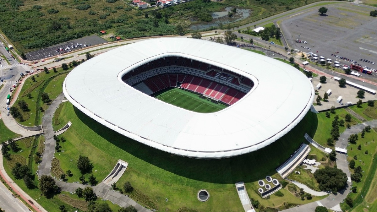 Autoridades recomiendan trasladarse al bastante anticipación. | Estadio Akron