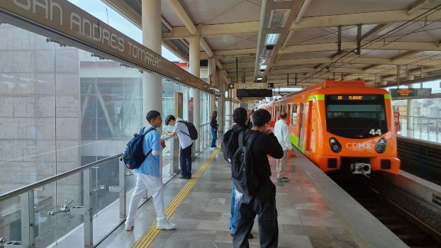 Se recomienda usar alternativas a los automovilistas afectados por el Hoy No Circula.