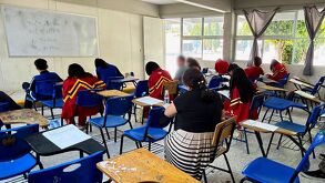 Director y prefecto habrían incluso impedido que las jóvenes utilizaran su celular para impedir una denuncia / Facebook: Centro Escolar "5 de Mayo"