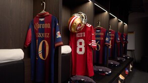 Los jugadores de Atlante y 49ers intercambiaron jerseys previo al partido contra Pachuca / @Atlante