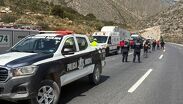 Camioneta atropella a dos personas que reparaban un tráiler en Los Chorros. TD Fin de Semana Nocturno Monterrey, 12 de septiembre de 2026