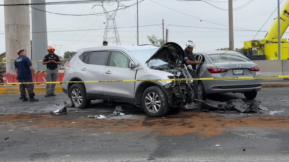 Elementos de Protección Civil de Nuevo León y Apodaca realizaron labores para eliminar riesgos en la zona.