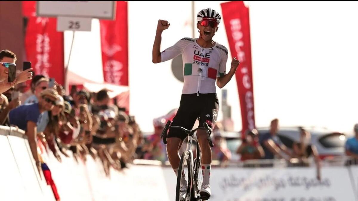 Isaac del Toro afrontó los kilómetros decisivos junto al francés Paul Seixas en una intensa batalla. | UCI Instagram