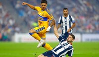 Rayados tuvo la jugada más emocionante ante Tigres en los últimos minutos / Jorge López