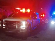 Rescatistas y elementos policiales resguardaron la finca de la calle Montevideo.