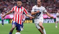 Chivas le pasó por encima a los Pumas y alarga su racha de victorias en Guadalajara ante los universitarios