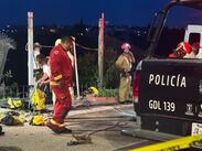 Rescatan con vida a hombre tras caer a la Barranca de Huentitán en Guadalajara.